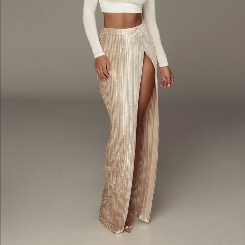 High slit velvet skirt, champagne. Never worn has original tags
